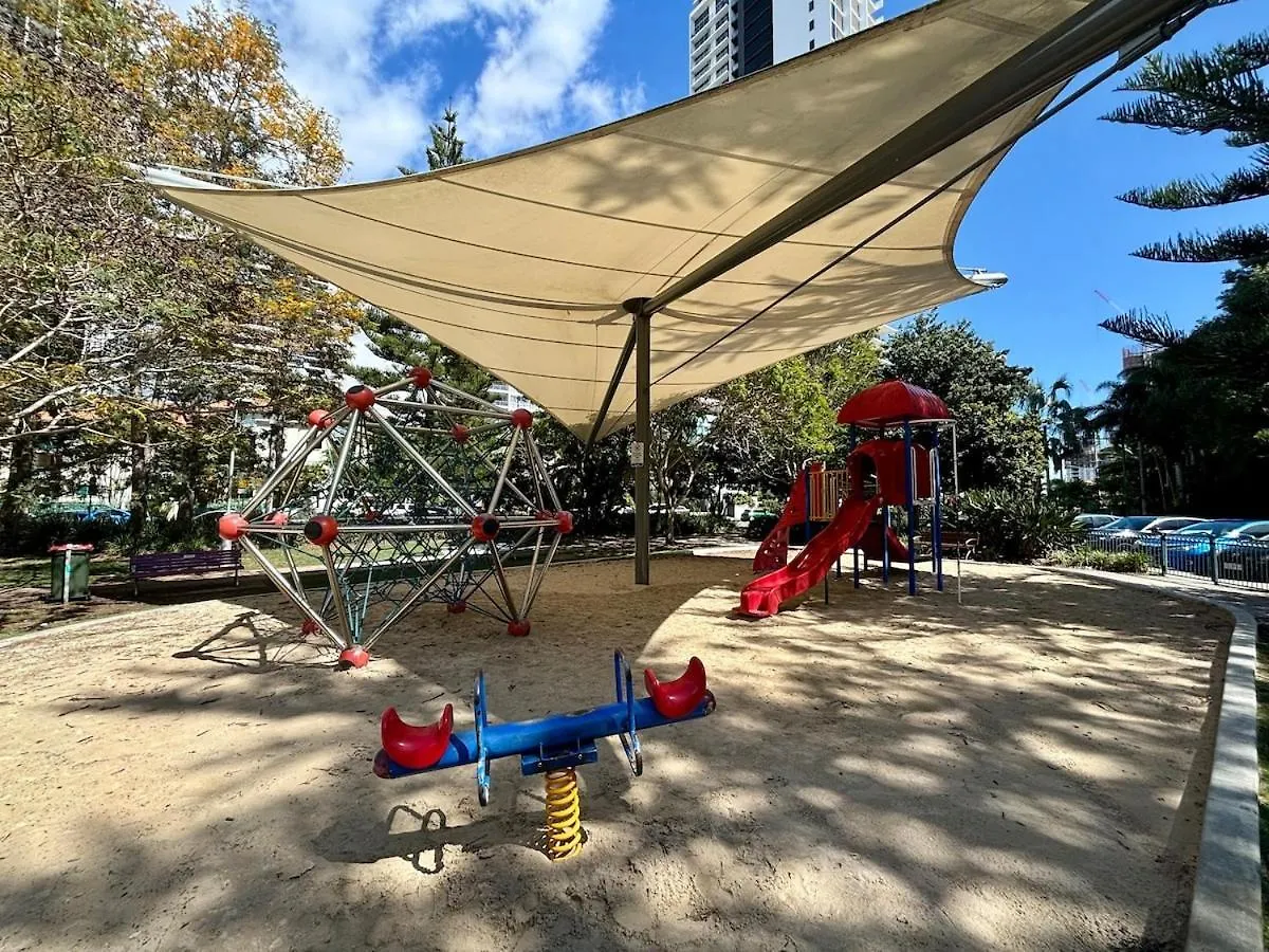 Apartment Coastal Haven In Broadbeach Gold Coast