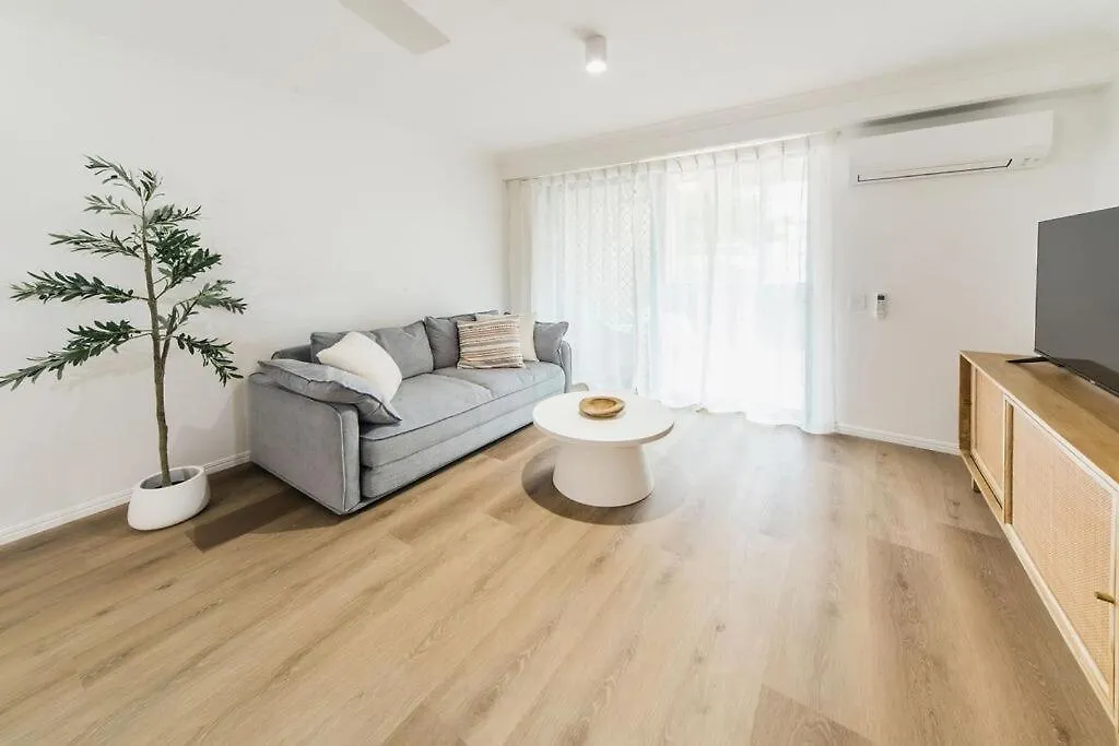 Coastal Haven In Broadbeach Gold Coast Apartment