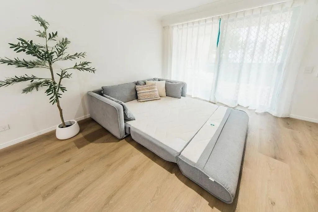 Apartment Coastal Haven In Broadbeach Gold Coast